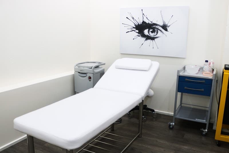 Skintech: Medical Cosmetic & Skin Clinic Glen Waverley — 3